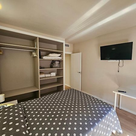 Apartamentos Picasso Alcalá de Henares Rom bilde