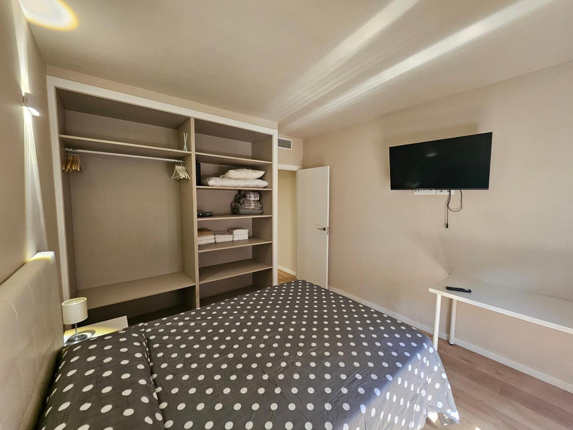 Apartamentos Picasso Alcalá de Henares Rom bilde